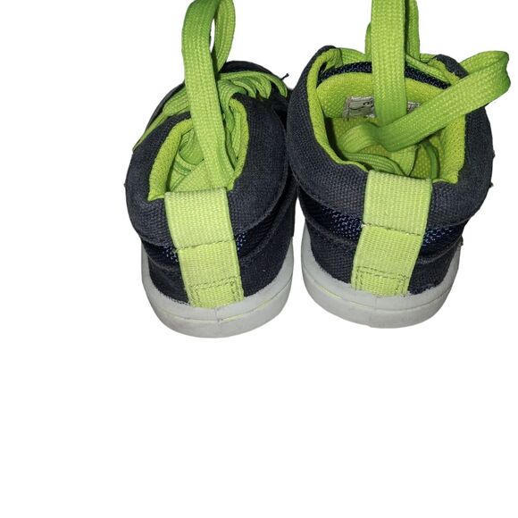 OshKosh B’gosh Thomas 2 And Washable Sneakers Size Toddler 5 - Picture 4 of 4